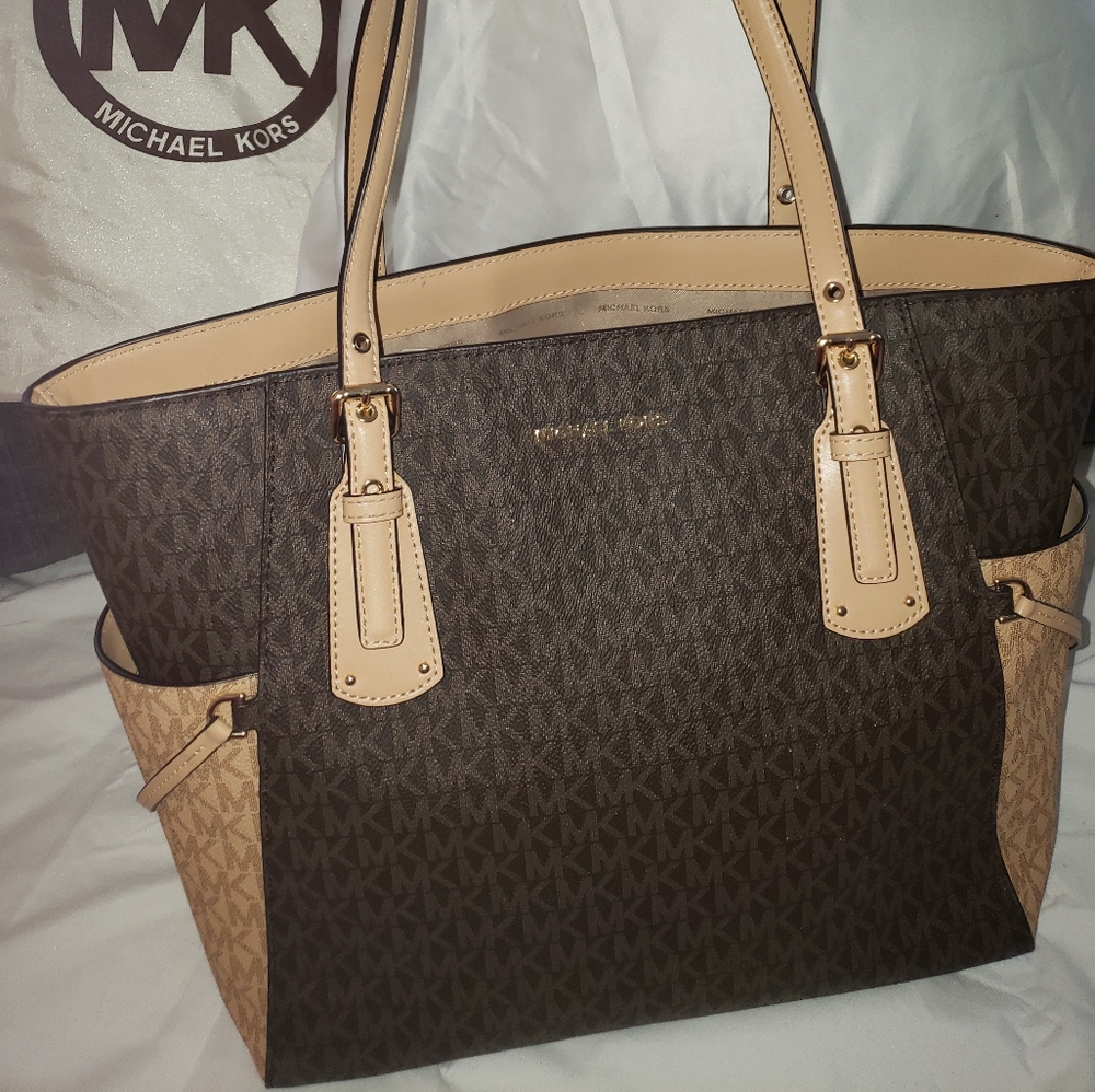 Purse - Picture 9 of 13